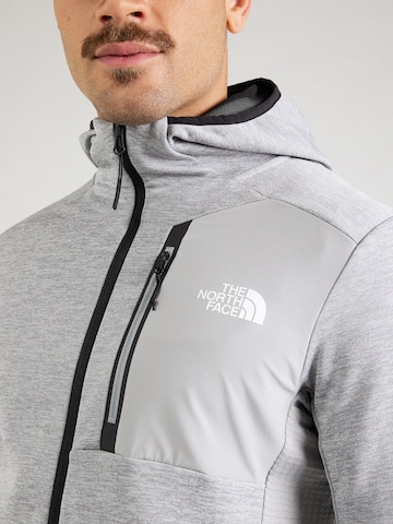 THE NORTH FACE Sportsweatjacka 'MOUNTAIN ATHLETICS' i grå
