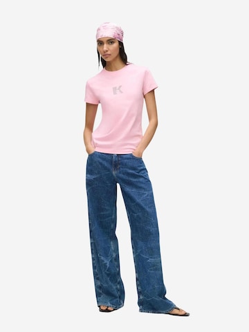 Maglietta 'KLJ Slim Ss K Logo Tee B2W17064' di KARL LAGERFELD JEANS in rosa