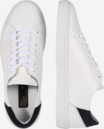 Sneaker bassa di BULLBOXER in bianco