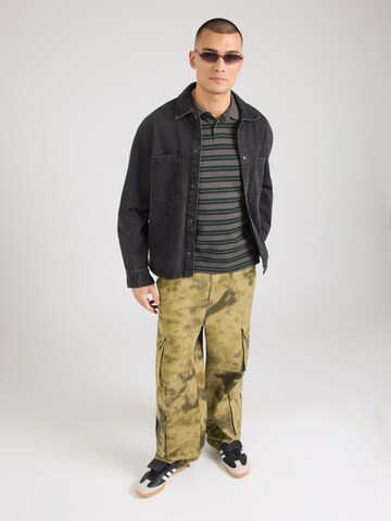 T-Shirt WEEKDAY en gris