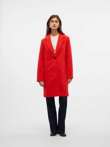 VERO MODA - Abrigo de entretiempo 'VMVincemari' en rojo: frente