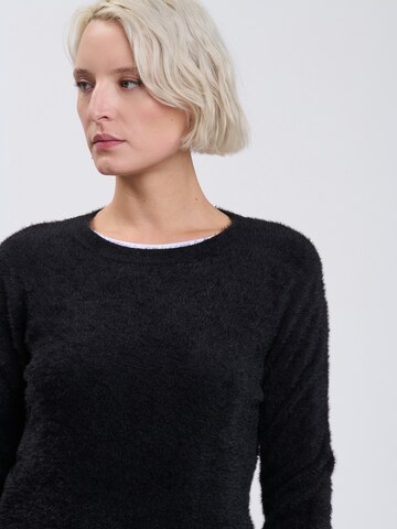 Influencer - Jersey en negro