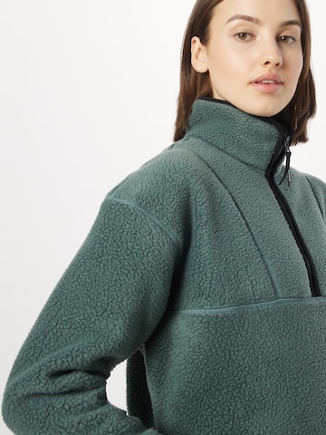 Casall Athletic Sweater in Green