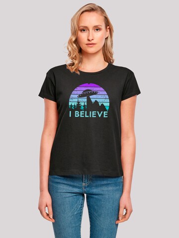 F4NT4STIC Shirt 'I Believe UFO Alien Raumschiff Retro' in Zwart: voorkant