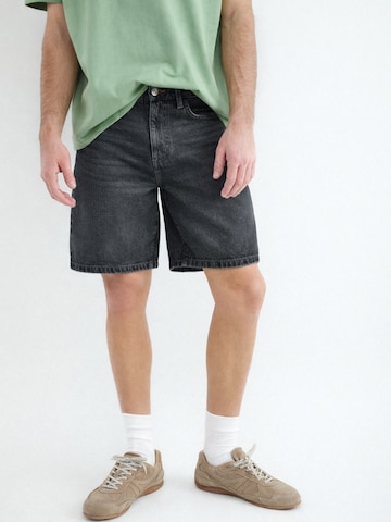 BALMOHK Loosefit Farkut värissä harmaa: etupuoli