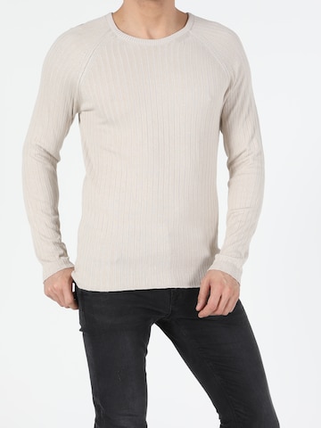 Colin's Trui in Beige