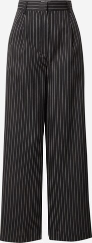 Dorothy Perkins Wide leg Pleat-Front Pants in Black: front