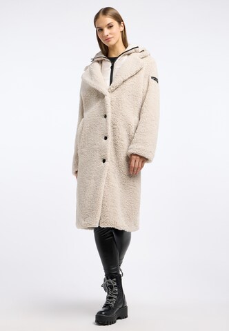Frieda & Freddies NY Between-Seasons Coat in White: front