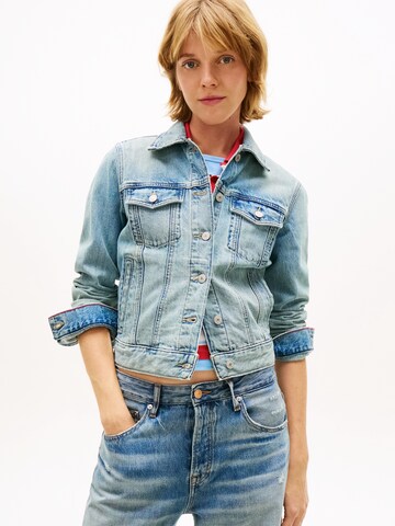 Tommy Jeans Φθινοπωρινό και ανοιξιάτικο μπουφάν 'CLASSIC' σε μπλε: μπροστά