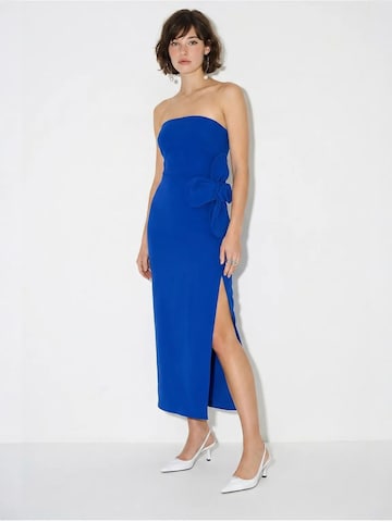 Bianco Lucci Jurk 'Maxi' in Blauw