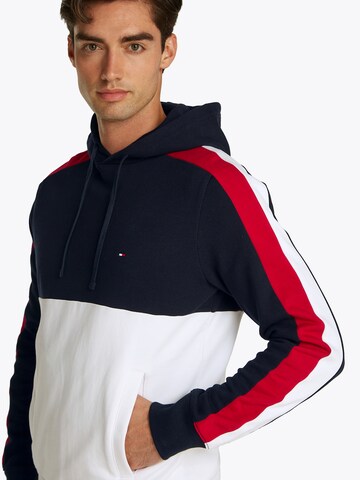 TOMMY HILFIGER Sweatshirt in White
