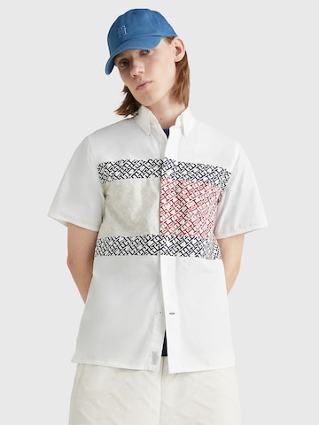 TOMMY HILFIGER Regular fit Button Up Shirt in White: front