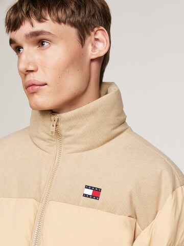 Tommy Jeans Winterjas 'Alaska' in Beige