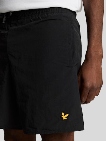 Lyle & Scott Regular Broek in Zwart