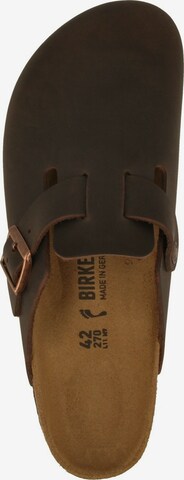 BIRKENSTOCK Pantofle 'Boston' – hnědá