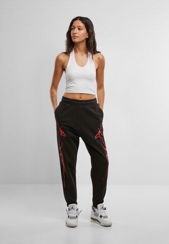 Tapered Pantaloni 'Sky' di Thug Life in nero