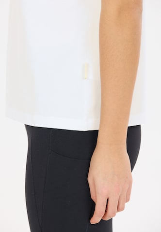 SOS Performance shirt 'Mera' in White