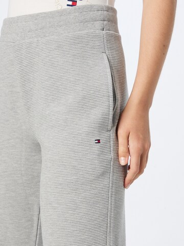 TOMMY HILFIGER Normální Kalhoty – šedá