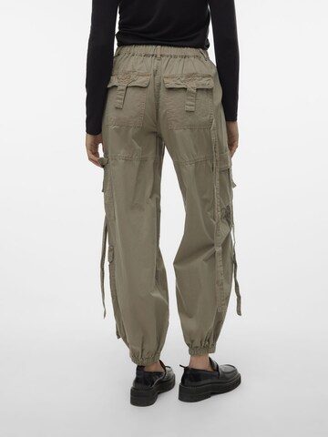 Loosefit Jeans cargo VERO MODA en vert