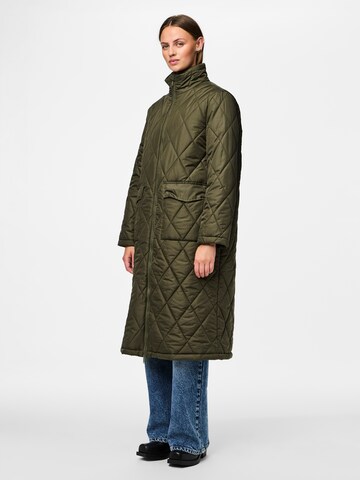Cappotto di mezza stagione 'MAILEY' di PIECES in verde