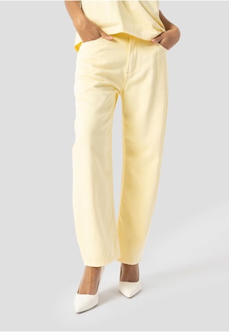 Elias Rumelis - regular Vaquero 'Yoana' en amarillo: frente