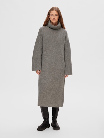 SELECTED FEMME Knitted dress in Grey: front