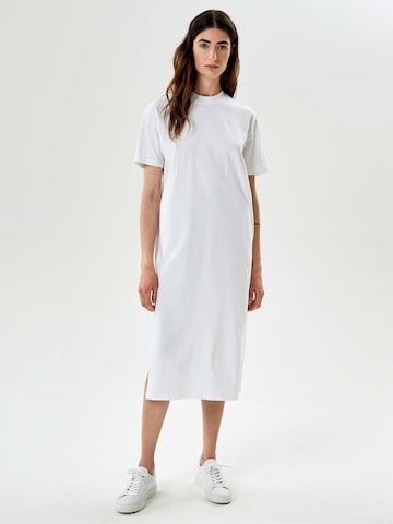 NINE TO FIVE Dress ' gado ' in White: front