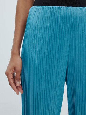 Regular Pantalon 'Sheila' EDITED en bleu