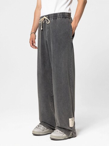 VAMOS CLO Loose fit Trousers in Black