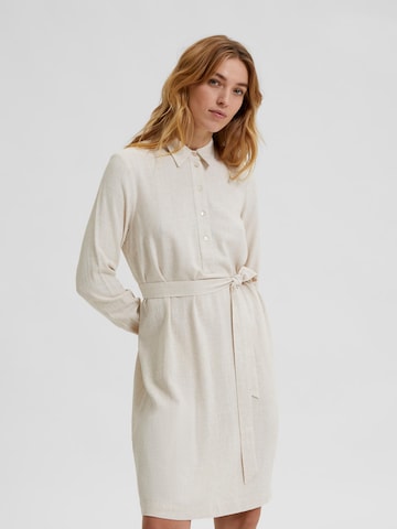 Robe-chemise 'Viva' SELECTED FEMME en beige : devant