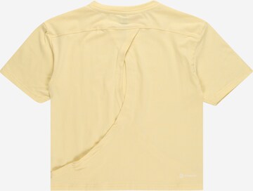 ADIDAS SPORTSWEAR - Camisa funcionais 'Aeroready Loose' em amarelo