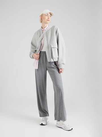 Loosefit Pantalon 'MYLA' PIECES en gris