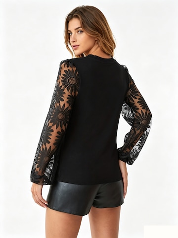 KoJooin Blouse in Black