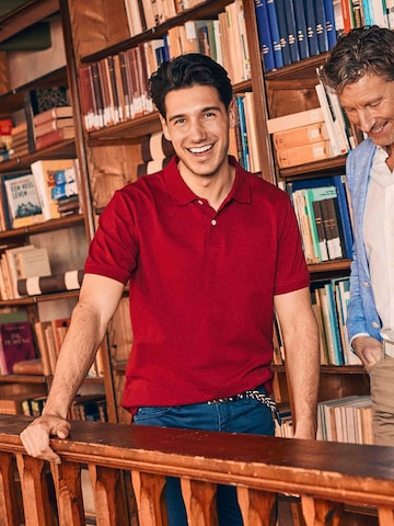 Steppin' out Shirt in Red