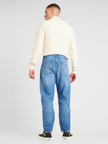 Tommy Jeans Regular Jeans 'ISAAC RELAXED TAPERED' in Blue