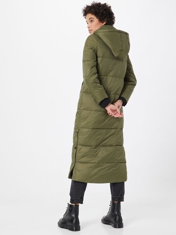 Manteau d’hiver 'Dusty' SISTERS POINT en vert