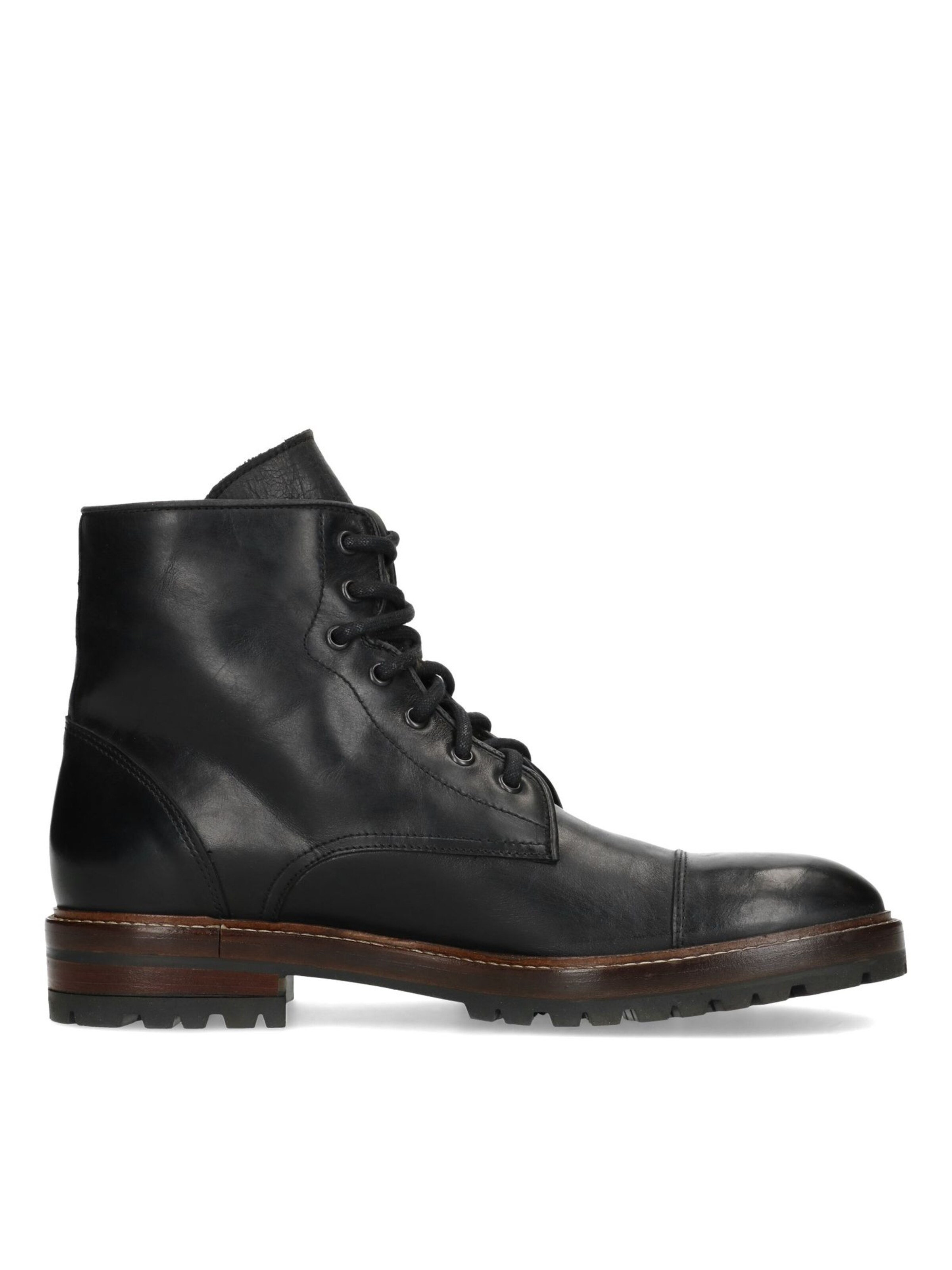 MANFIELD Lace-Up Boots in Black