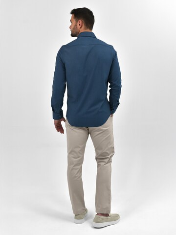 Vercate Slim Fit Businesshemd 'No. 4' in Blau