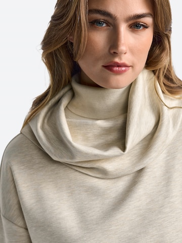 Rich & Royal Свитшот в Бежевый