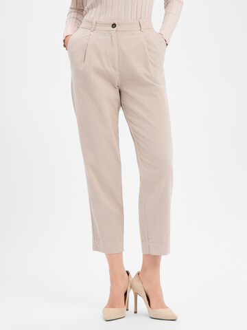 MAERZ Muenchen Loosefit Bandplooibroek in Beige: voorkant