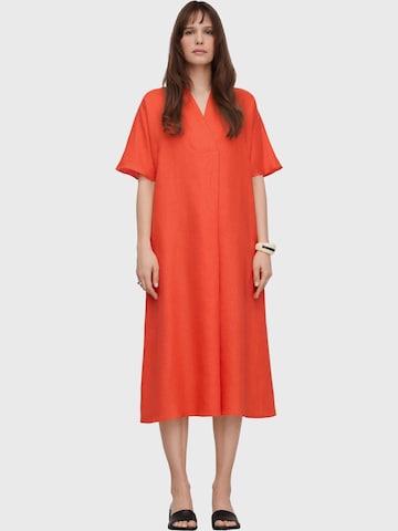 Adolfo Dominguez Mekko värissä punainen: etupuoli