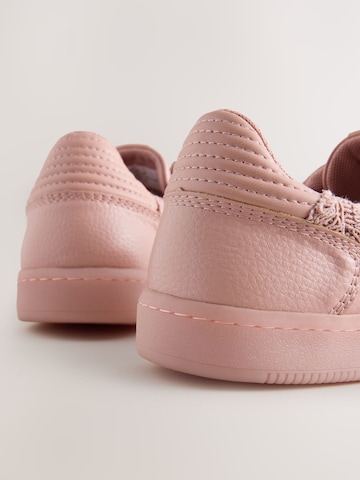 Next Sneaker in Pink