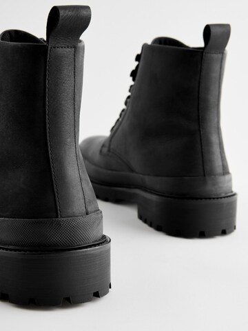 Next Schnürboots in Schwarz