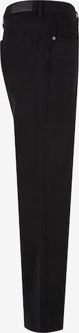 Urban Classics Slim fit Jeans in Black