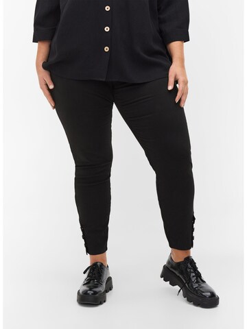 Zizzi Skinny Jeans 'AMY' in Schwarz: predná strana