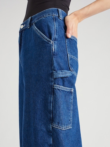 Carhartt WIP Loose fit Jeans in Blue