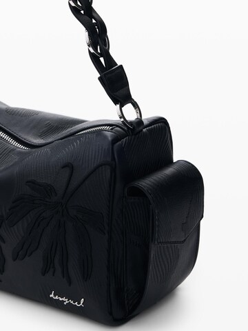 Desigual Kézitáska - fekete