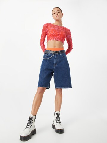 Monki - Camiseta en rojo