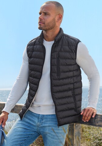 H.I.S Vest in Black