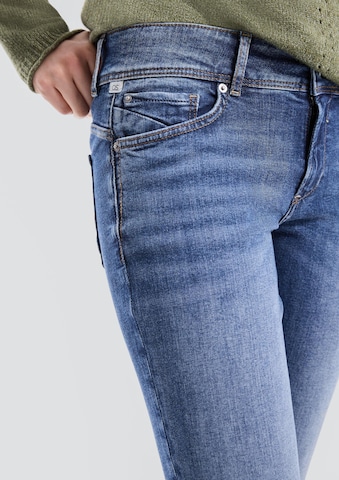 QS Regular Jeans 'Catie' in Blauw